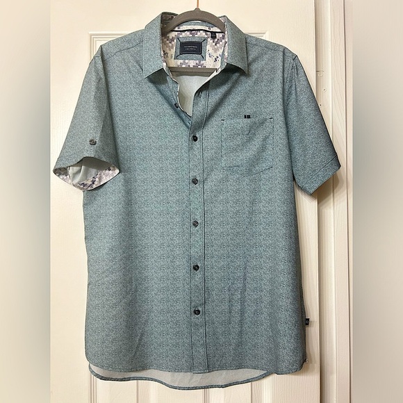 7 Diamonds Other - 7 Diamonds 4-Way Stretch Short Sleeve Button Down